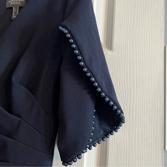 Adrianna Papell
Stretch Pearl Trimmed V-Neck Short Tulip Sleeve Gown size 10 - Picture 6 of 8